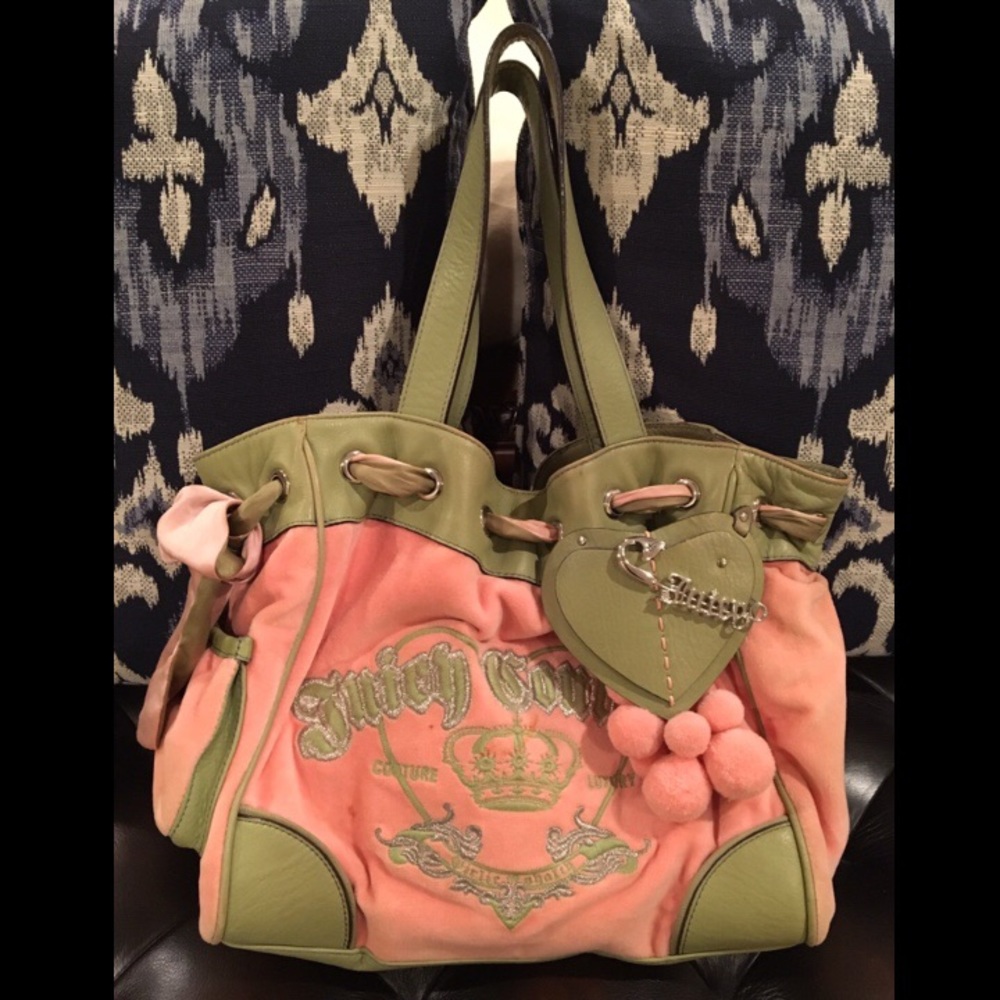 Juicy Couture velour daydreamer pink handbag purse